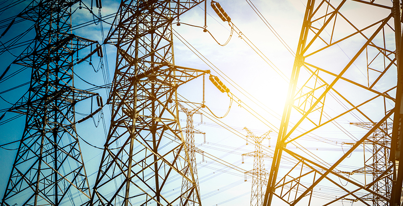 Елорда аудандарының бірінде жоғары вольтты электр желісінің астында орналасқан үйлер сүріледі