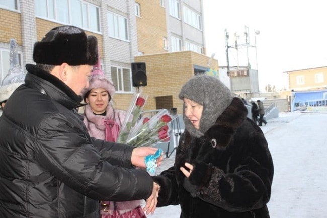 140 семей получили ключи от новых квартир в Павлодаре