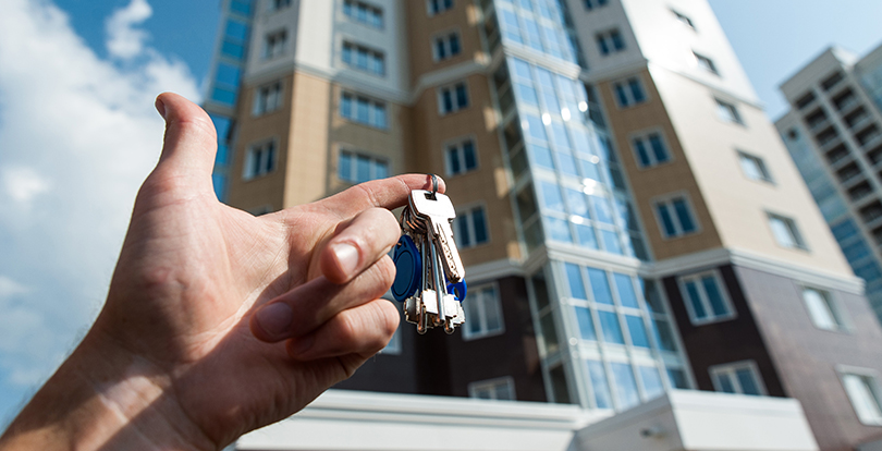 Сенатор Қаниев: Халықтың жалақысы мен тұрғын үй бағасының арасында алшақтық бар