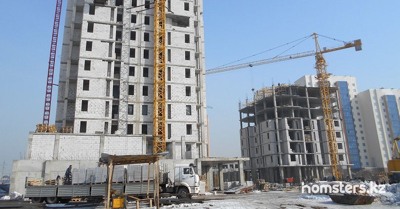 Число сделок купли-продажи жилой недвижимости упало за год на 5%