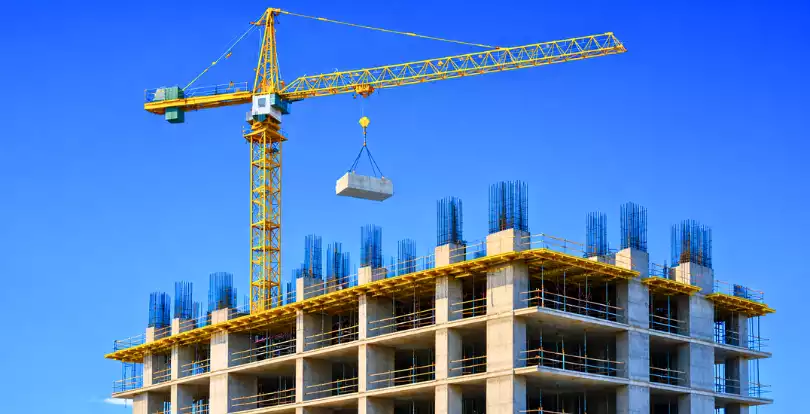 Атыраудағы тозығы жеткен ғимараттардың орнына театр қызметкерлеріне арналған жатақхана салынады