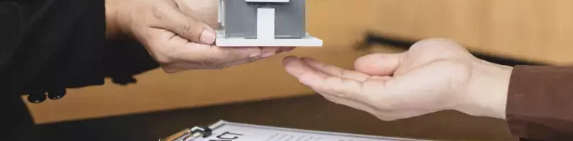 Покупка квартиры с обременением: что важно знать перед сделкой