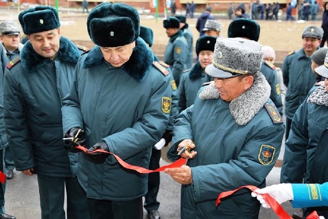 240 әскери отбасы жаңа пәтерлердің кілтін алды