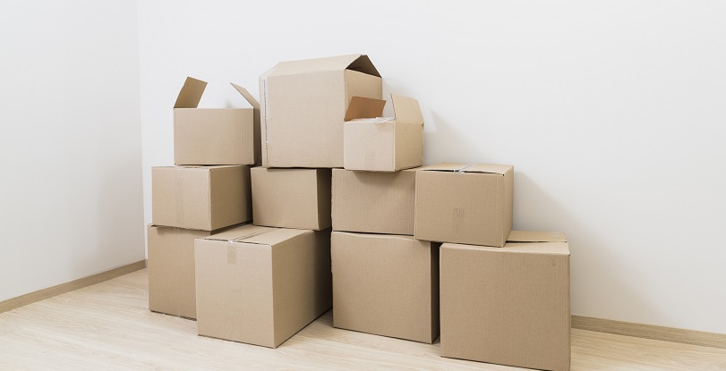 Қазақстандықтар 2022 жылдан бастап қойма мен автотұрақ үшін салық төлейтін болады