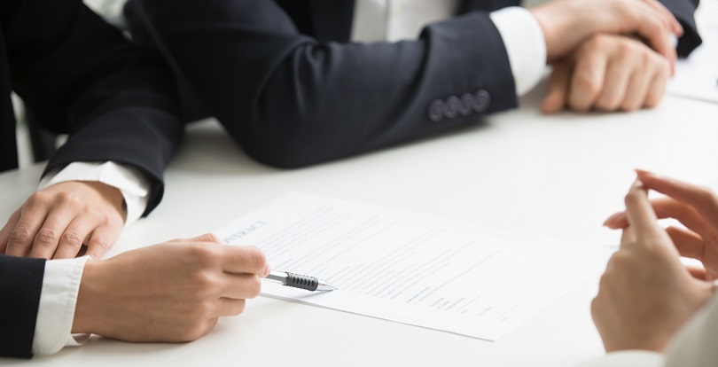 Сенаторлар әскери қызметкерлерді әлеуметтік қорғау деңгейін арттыруға арналған заң жобасын қарайды